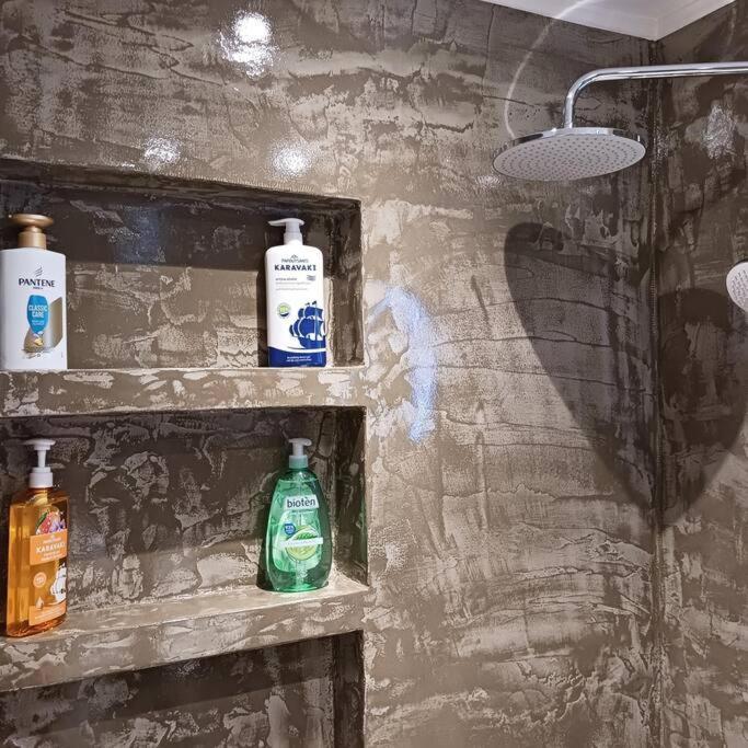 KouvarásBoutique Eptalofos 15Min From Airport And Seaアパートメント エクステリア 写真
